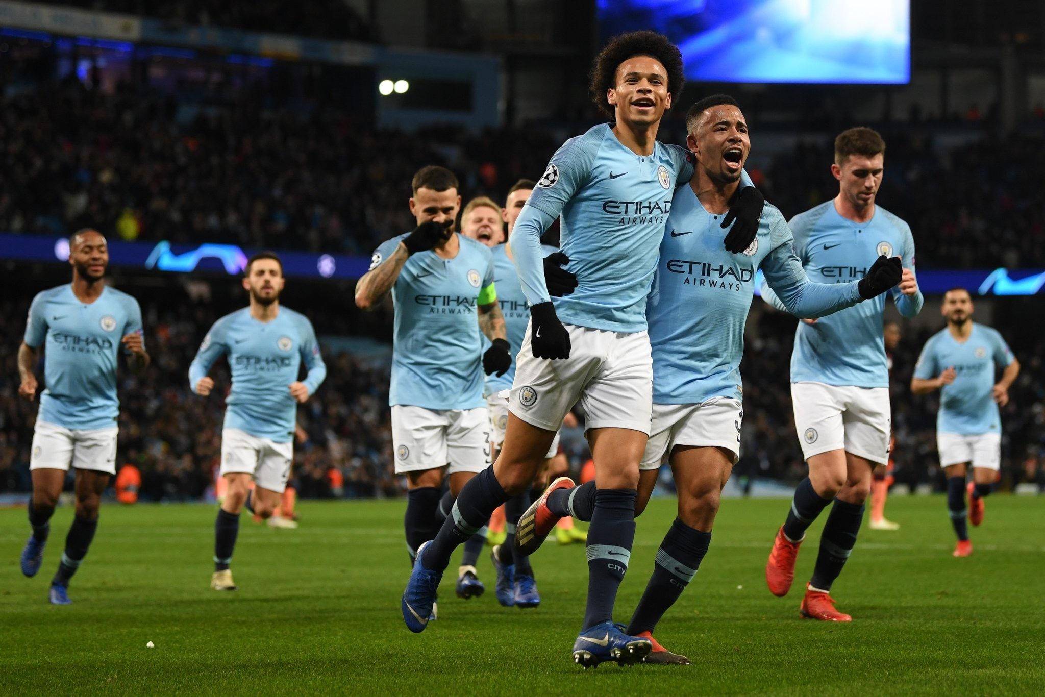 争夺英超席 争夺英超席